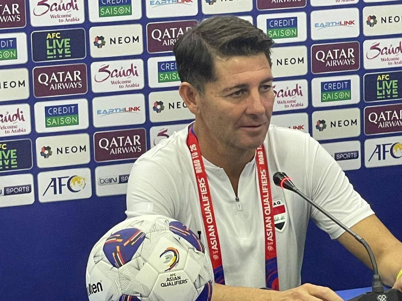 كاساس : • بعد مباراتنا السابقة مع المنتخب العماني كانت لدينا ايام قليلة للاعداد لمباراة يوم غد أمام الكويت .