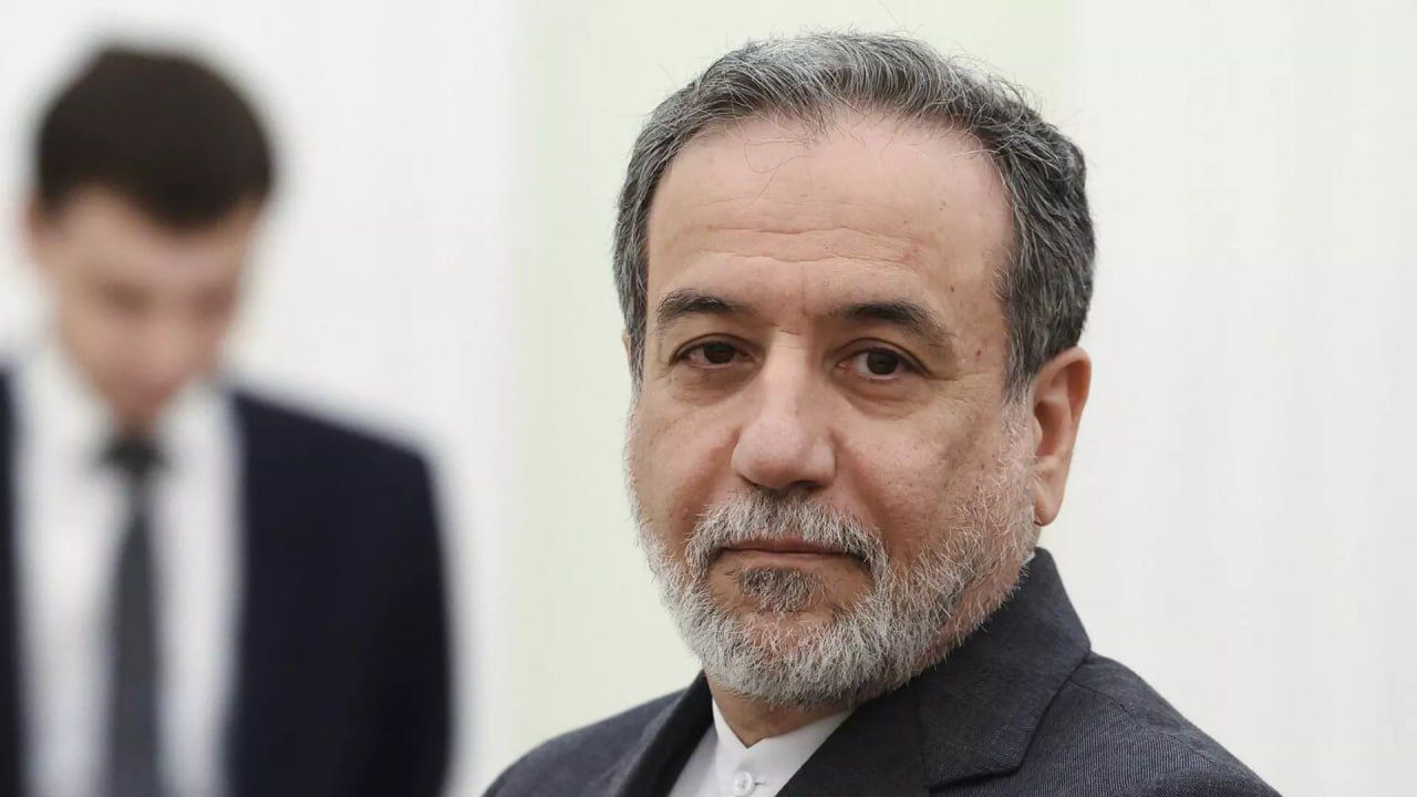 وزير الخارجية الإيراني:رفض واشنطن و"الترويكا" الأوروبية للدبلوماسية كان متعمدا؛