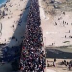 🔴الدفاع المدني في غزة: أكثر من 300 ألف مواطن وصلوا إلى مدينة غزة منذ وقف إطلاق النار.
