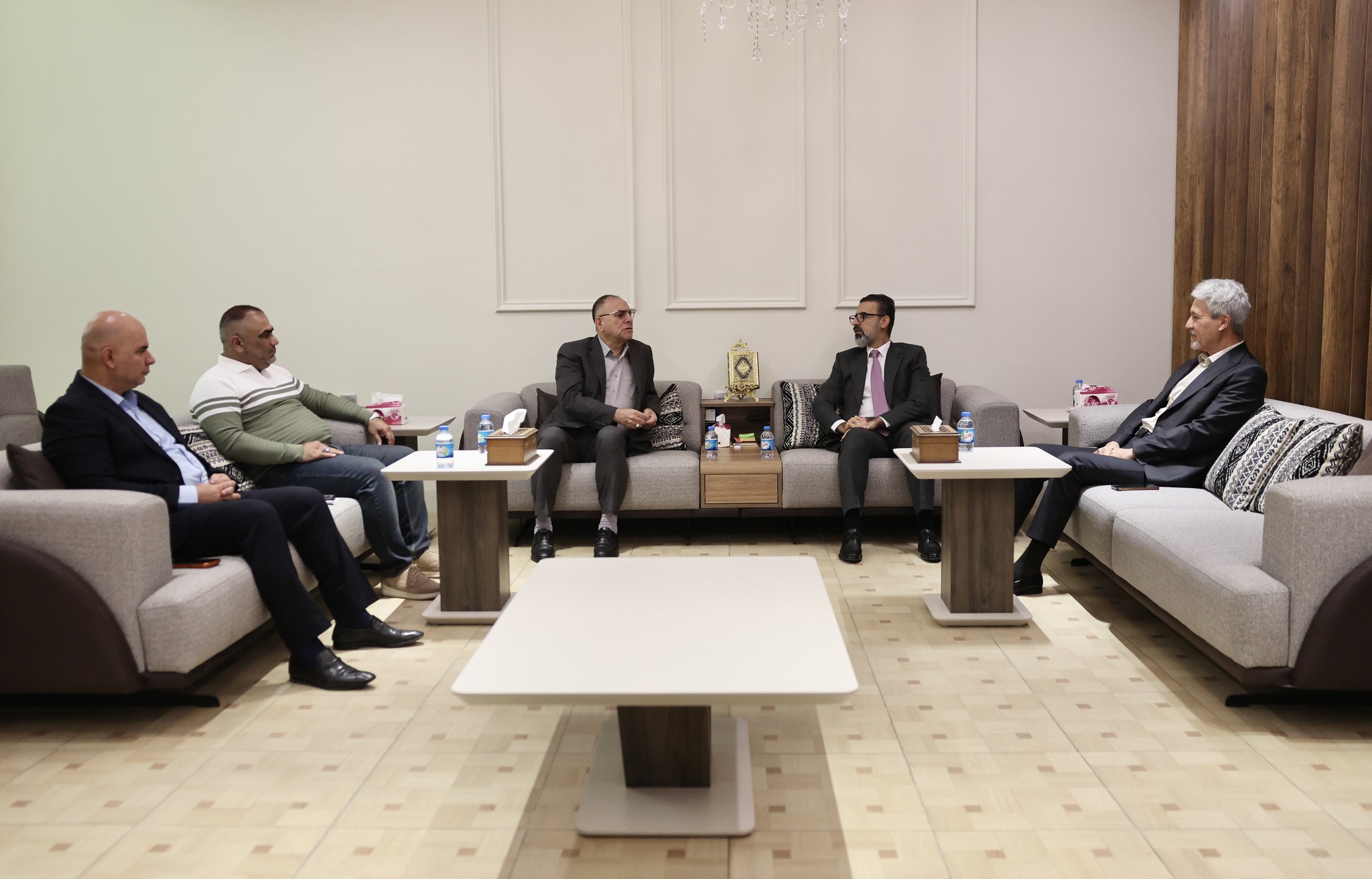 استقبل السيد محافظ كركوك ريبوار طه السيد محمد مهدي البياتي مسؤول منظمة بدر محور الشمال والوفد المرافق له .