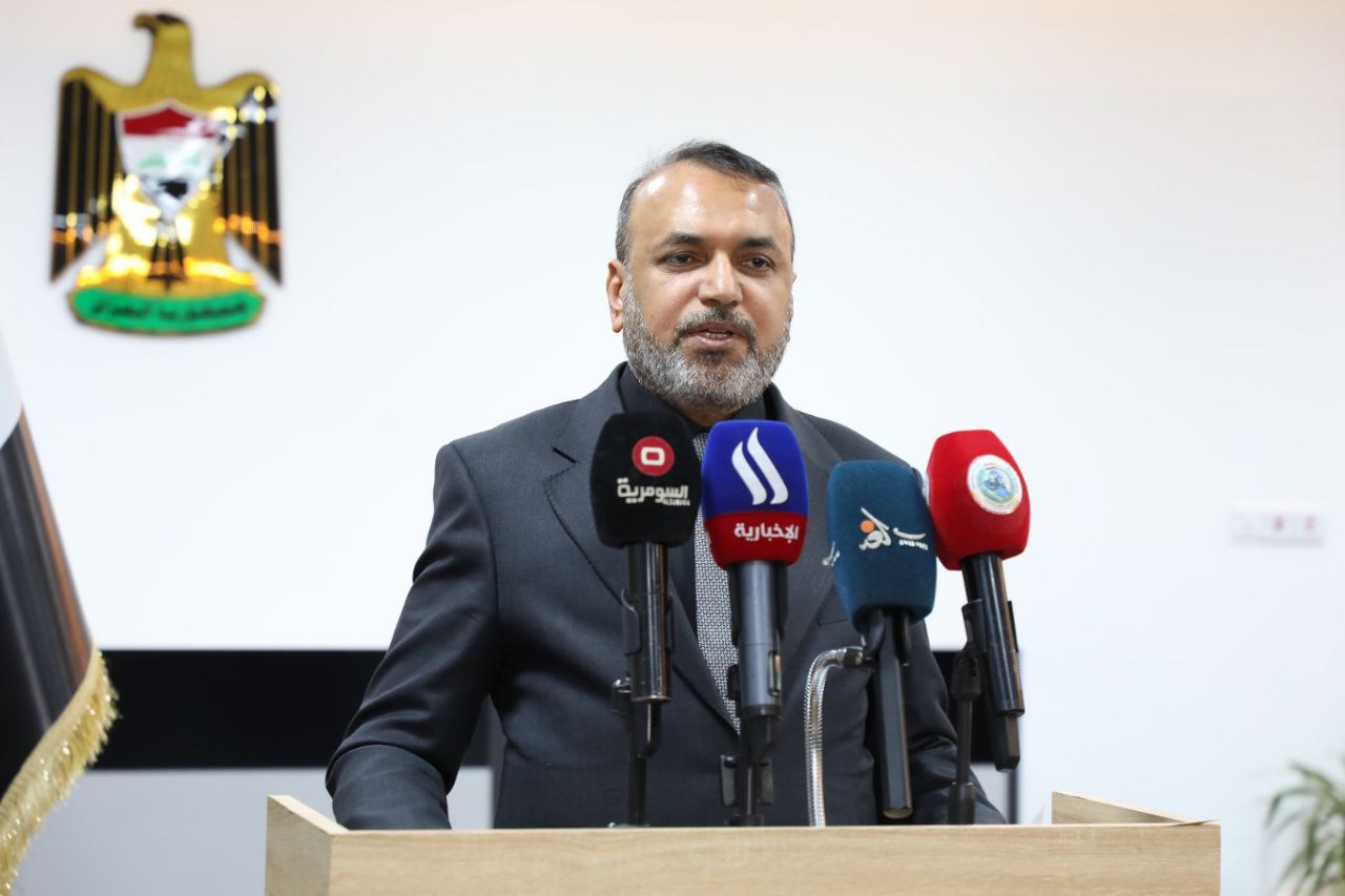 عاجل : وزير العمل يُطلق مبادرة “التأمين الإعلامي” لشمول جميع العاملين بالإعلام بالضمان الاجتماعي