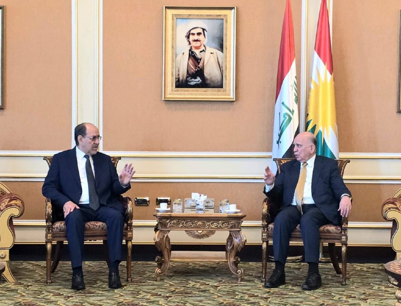عاجل - فؤاد حسين يستقبل المالكي في أربيل تمهيداً للقاء مسعود بارزاني